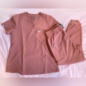 FIGS Mauve set